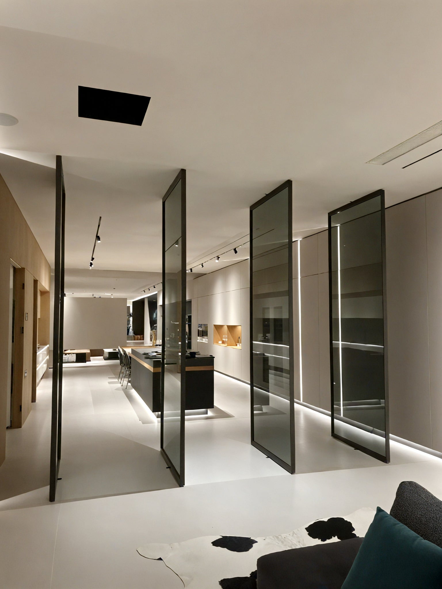 Why Aluminium Glass Doors Are the Perfect Blend of Style and Strength